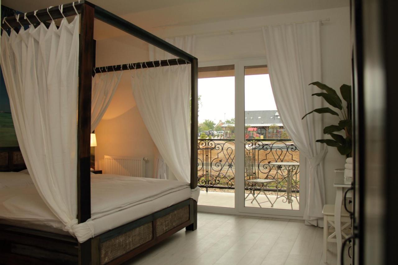 Hotel Harmonia Ostratice Exterior foto